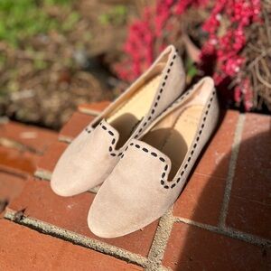 Crown and Ivy Elegant Slip on Women's Loafers in Cream. 7
